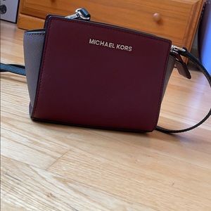 Small Michael Kors cross body